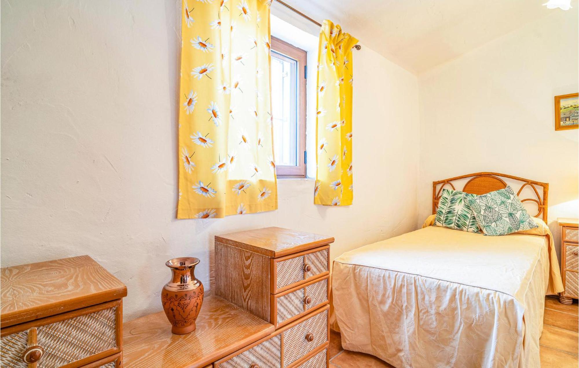 Gorgeous Home In Cajiz With Wifi Cajís المظهر الخارجي الصورة